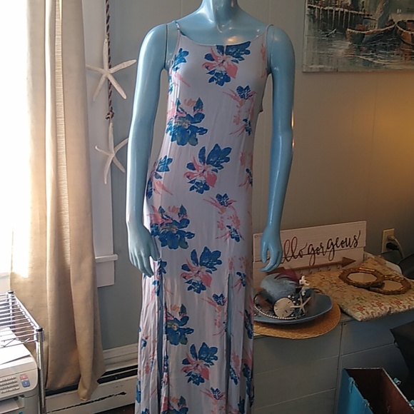 Free People Dresses & Skirts - 🌙 Free People Flowers Maxi